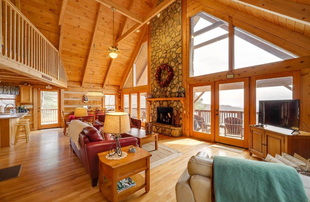 Smoky Mountain Vacation Rental w/Large Deck!