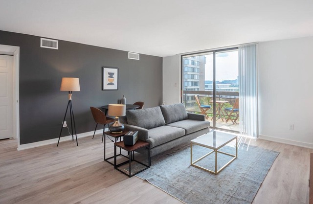 Snazzy Foggy Bottom 1BR w/ W/D + Gym near Kennedy Center by Blueground