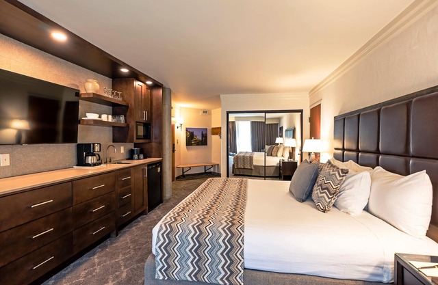 Snowbird Cliff Club, Ski-In/Out, 2 Bedrooms, Sleeps 10, Full Resort Access