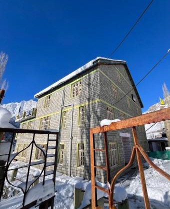 SNOWFLAKE Homestay