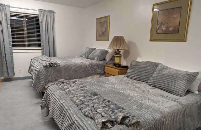Snug and Welcoming Room in Cabin - Room 114