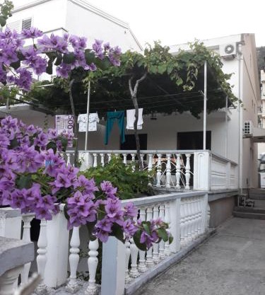 Sobe i apartmani Marović