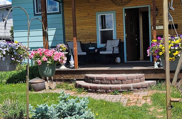 Sojourner's OasisnQuiet, peaceful retreat. Close to downtown & midtown.