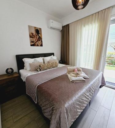 Sol Greco Apartment