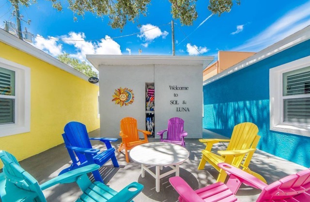 Sol & Luna Cottages, bright, modern & beautiful