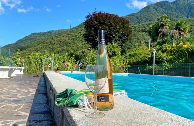 Sole 4 Garten Ferienwohnung mit Pool EG