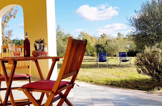 [Solidea] House with garden 500 meters from the sea