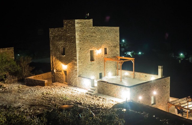 Soloterra tower, East Mani
