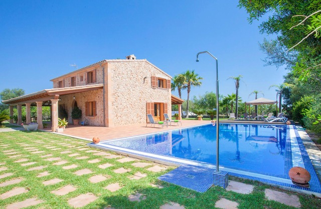 SON AUBA - Villa with private pool in Muro. Free WiFi
