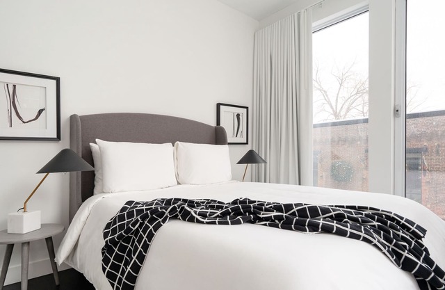 Sonder at The Richmond | Spacious Two-Bedroom Apartment