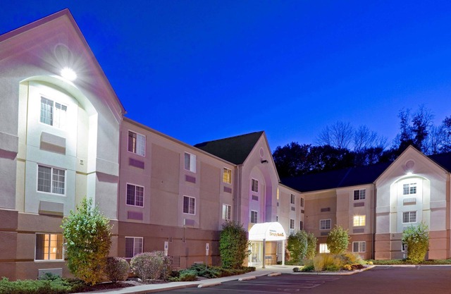 Sonesta Simply Suites Parsippany Morris Plains