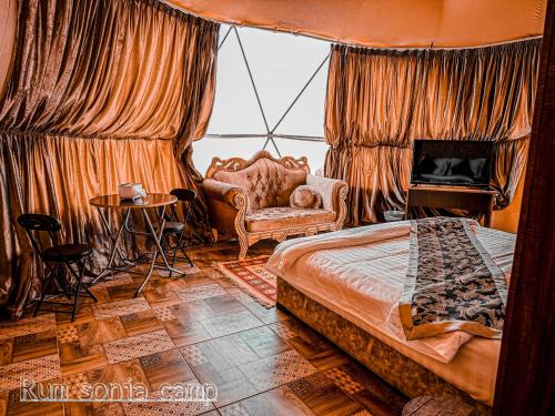 sonia luxury camp