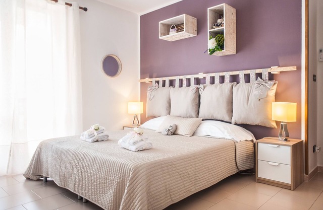 Sonia. Superior Delux Pompeii Suite