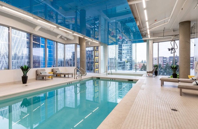 Sophari Bellevue Tower Apts
