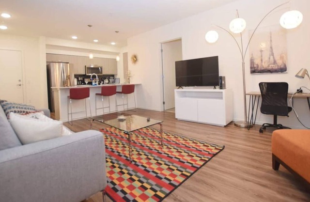 Sophari | Mercer Isl 2BR | Ideal 4 Business 502
