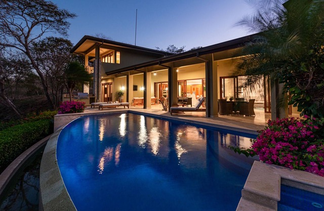 Sophisticated design and breathtaking ocean view unite in this golfer's paradise