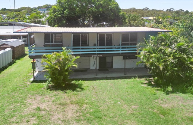 Sorrento on Jeffery - perfectly located directly across from the main beach & park