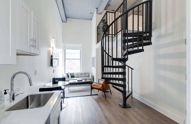 Sosuite | 2BR Loft w W/D, Gym, Lounge