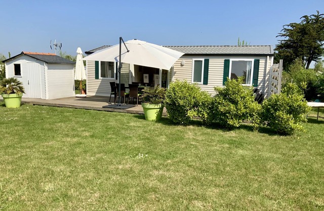 South Brittany rents Comfortable bungalow on private land, Beach 5 min walk