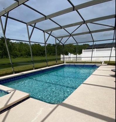 South Facing Pool with Lake View - Ideal for Families & Couples