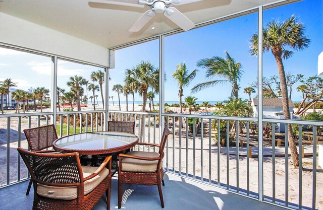 South Seas Beach Villa 2211: Your Captiva Island Retreat with Stunning Gulf