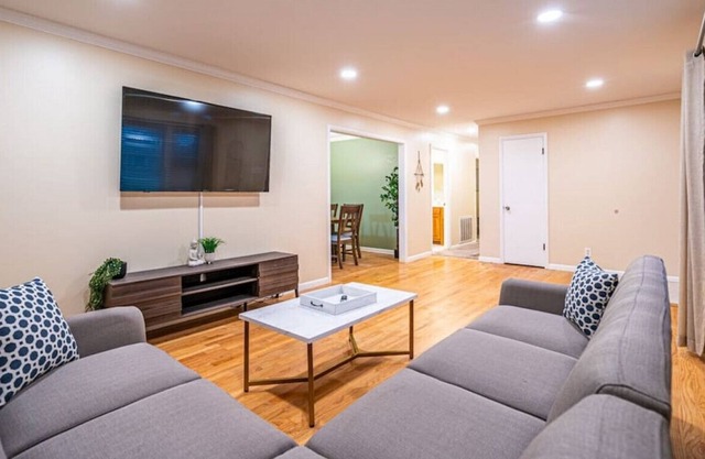 ▨Southern Oasis▧ Ping Pong/Fiber Wifi/4 Beds