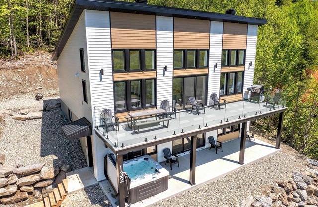 Spa, Mountain, Pool table - Le Haut 132