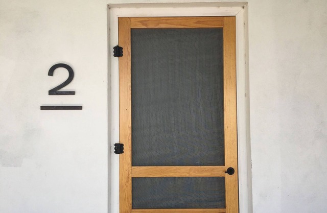 Space 2 in the Heart of Marfa. Walk to Shops, Galleries and Restaurants!