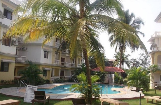 Spacious 1 Bedroom Penthouse Apartment with 2 Balconies & Swimming Pool