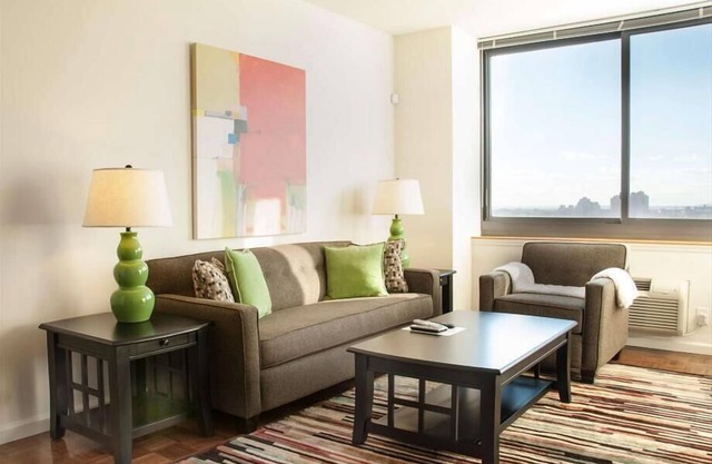 Spacious 1BR | Gym | steps from PATH | near NYC | by GLS