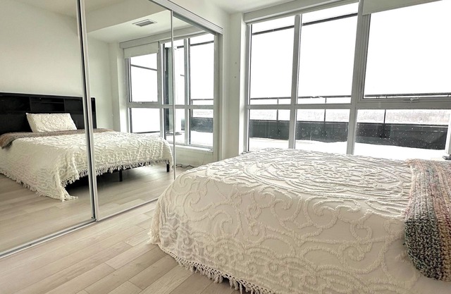 Spacious 2-Bed + Den Condo with Huge Terrace & Stunning Views