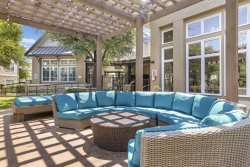 Spacious 2BR 1BA Getaway Perfect for Families