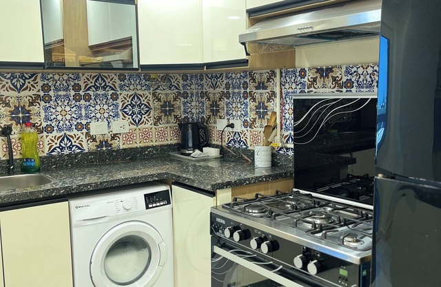 Spacious 3-bedroom apartment with AC and WiFi in wonderful Cairo Governorate