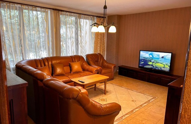 Spacious, 3BD home in Radauti