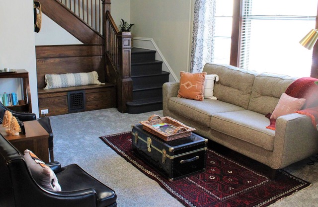 Spacious 3BR Two-Level House in the center of Minneapolis near Lake of the Isles