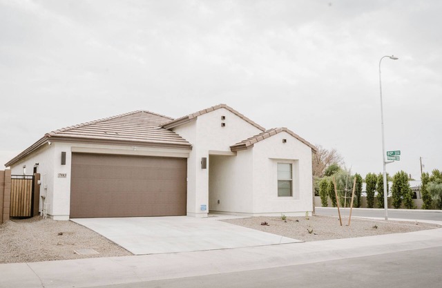Spacious 4-bedroom house in Glendale