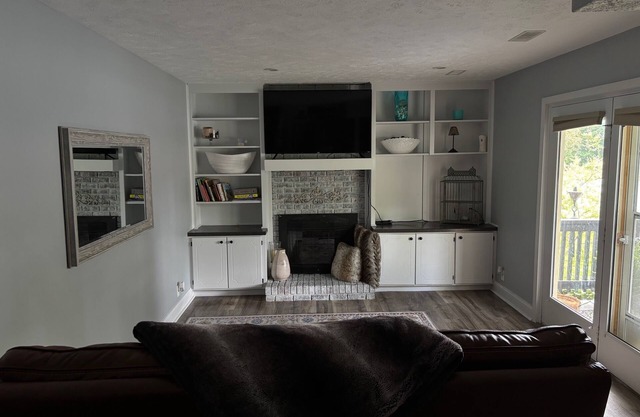 Spacious 4-bedroom house in amazing Omaha with WiFi, backyard oasis.