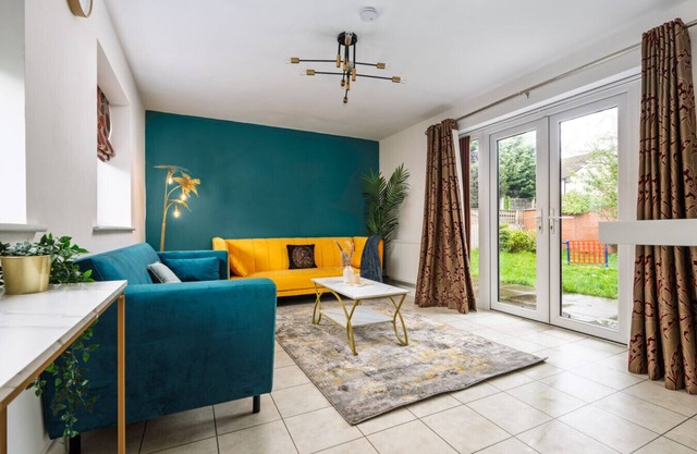 Spacious 4bd 3.5bt - Etihad COOP -Cinema PoolTable
