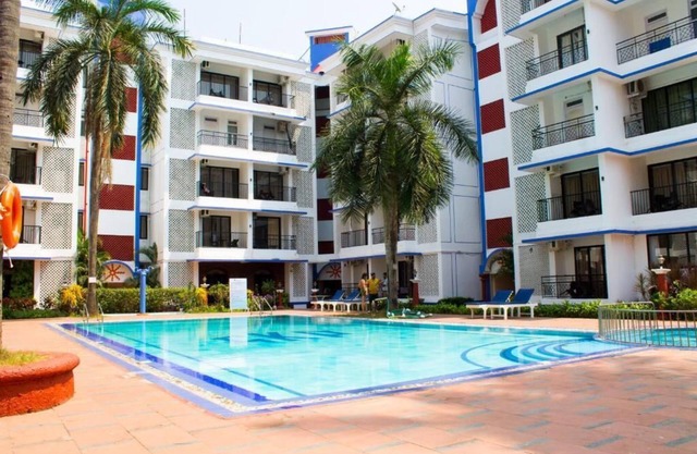 Spacious 5-bedroom apartment in wonderful Goa with AC, WiFi