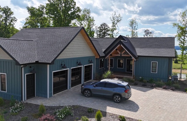 Spacious 5-bedroom home in beautiful White Pine, Family Friendly, Pet Friendly