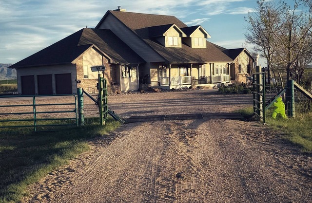 Spacious 5-bedroom house with WiFi, AC in Weat Casper