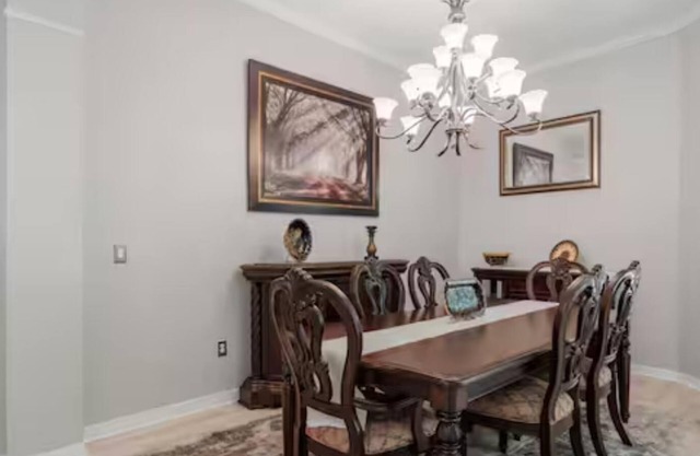 Spacious 5-bedroom house in marvelous Tampa with AC, Wi-Fi, private pool