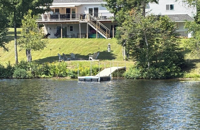 Spacious 5-bedroom lake house on Akers Pond in Errol