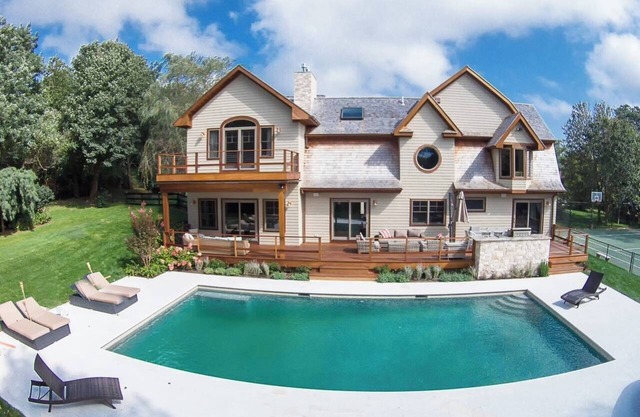 Spacious 5 bedroom Family House with Heated Pool and Padel Court