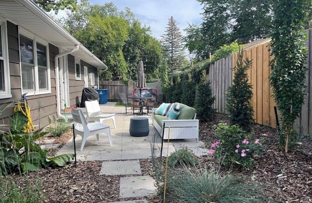 Spacious 5-bedroom house in lovely Minneapolis/Edina border