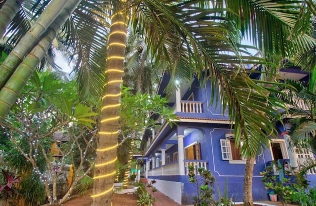 Spacious 5-BHK Villa in beautiful Candolim with WiFi, AC