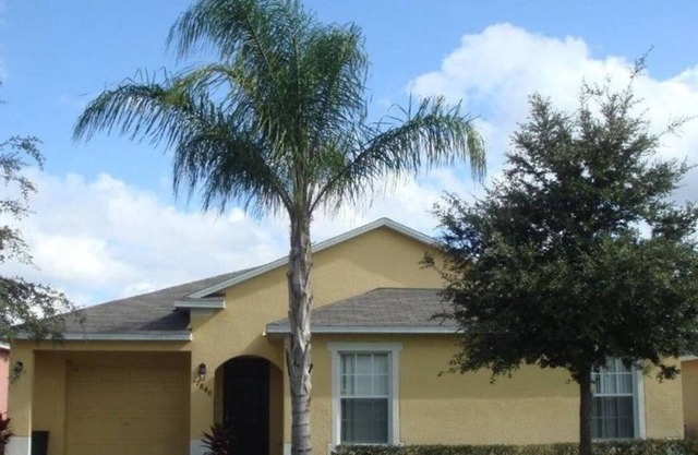 Spacious 5bd/3b Villa w/ Private Pool Near Disney