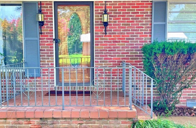 Spacious 5BR Decatur Retreat | Games Pets BBQ