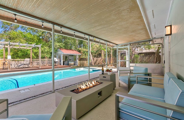 Spacious & Amazing Home w/Big Pool and Patio