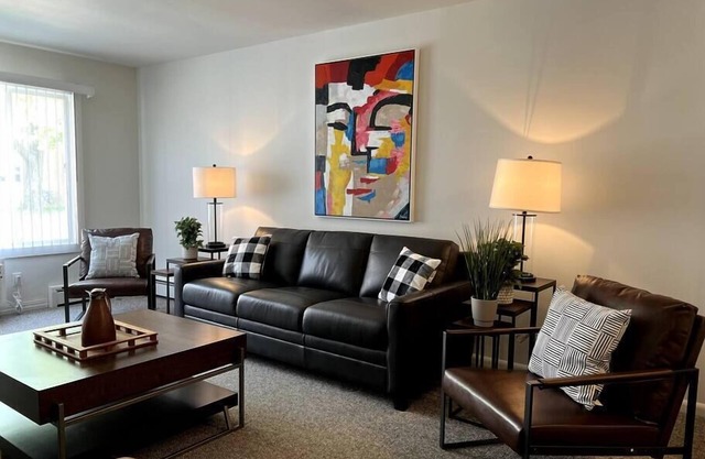 Spacious And Modern 2 Bedroom Serviced Apartment